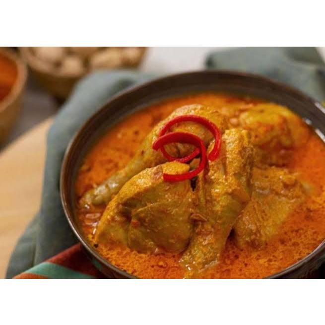 

ayam gulai / gulai ayam padang khas minang siap saji /box