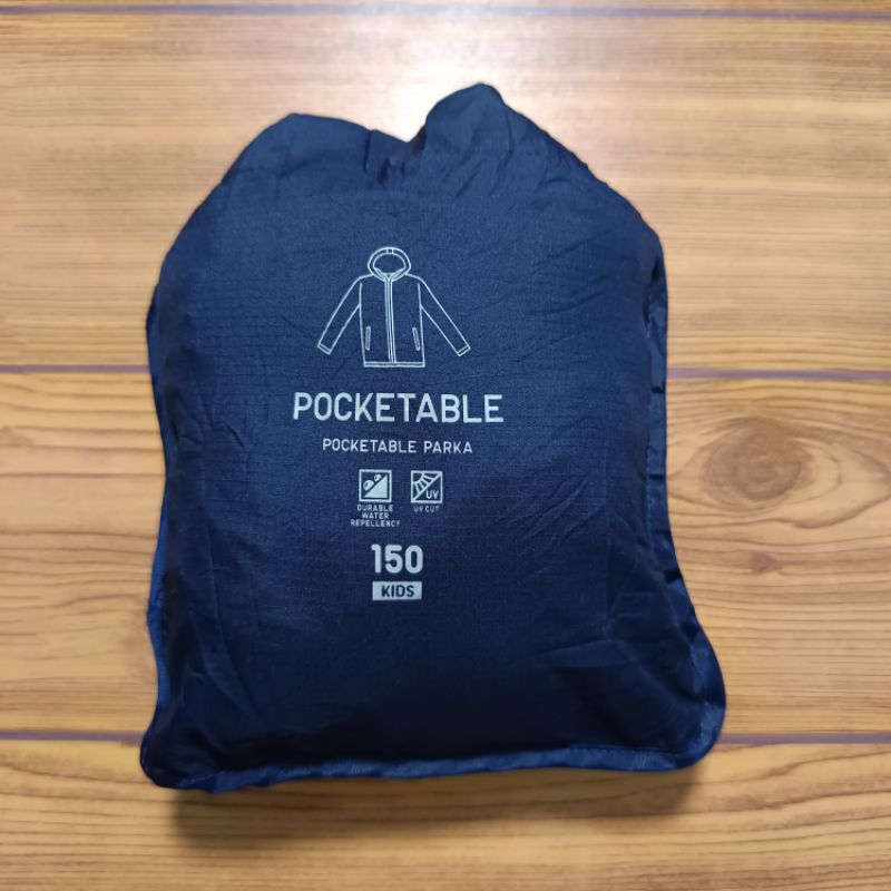 Jaket Anak Uniqlo Pocketable Parka Anti UV Navy size 12-13 tahun