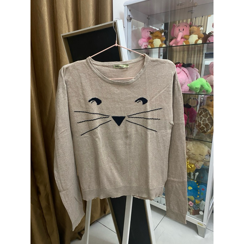 PRELOVED Switter Kucing