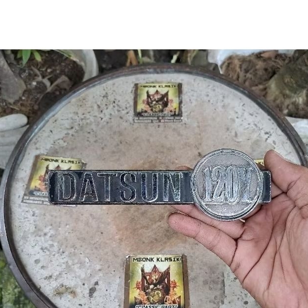 logo emblem samping datsun 120y ORIGINAL logo emblem datsun 120y emblem datsun 120 y