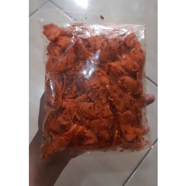 

Piksos ( Keripik Sosis ) 250gr Pedas / Cemilan Makanan Ringan