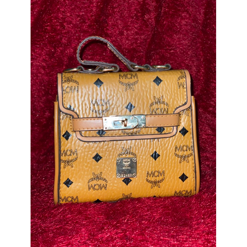 TAS MCM HERITAGE SATCHEL