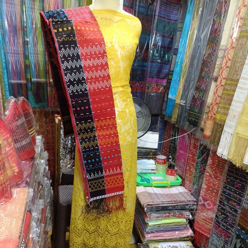 Hande Hande Ulos Sadum Tenun Tangan