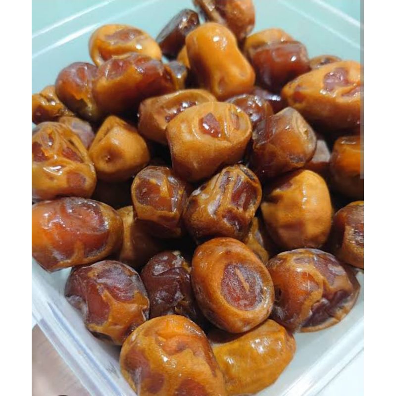 

KURMA SUKARI 1KG Dan 1/2 KG