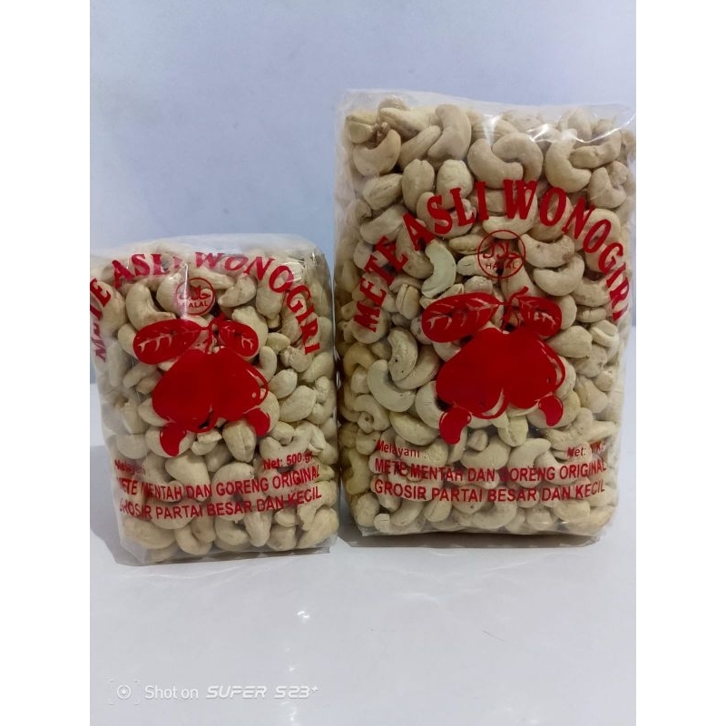 

KACANG METE ORIGINAL