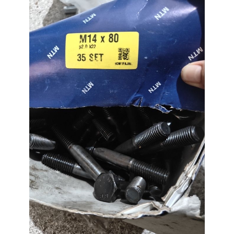 baut mur baja 8.8 m14x80 kunci 22/ baut mur baja m14x80 / baut baja 8.8 m14x80 / baut m14x80 baja 8.