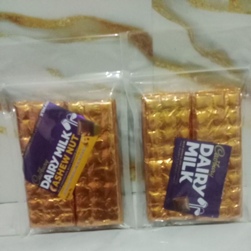 

coklat foil 90 gr isi 4