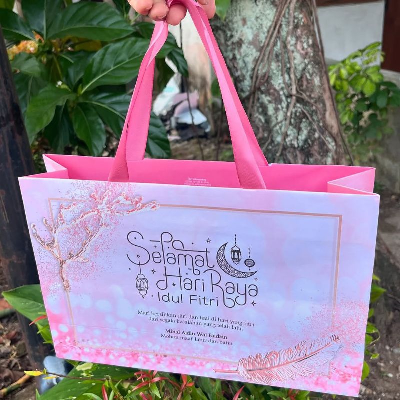 

Tas Hampers Paper Bag Idul Fitri Size 31x10x20,5cm kode TH 23