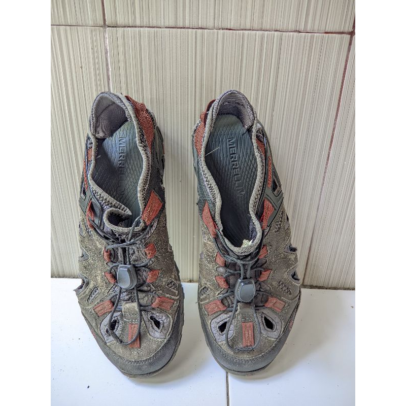 sepatu sandal Merrell
