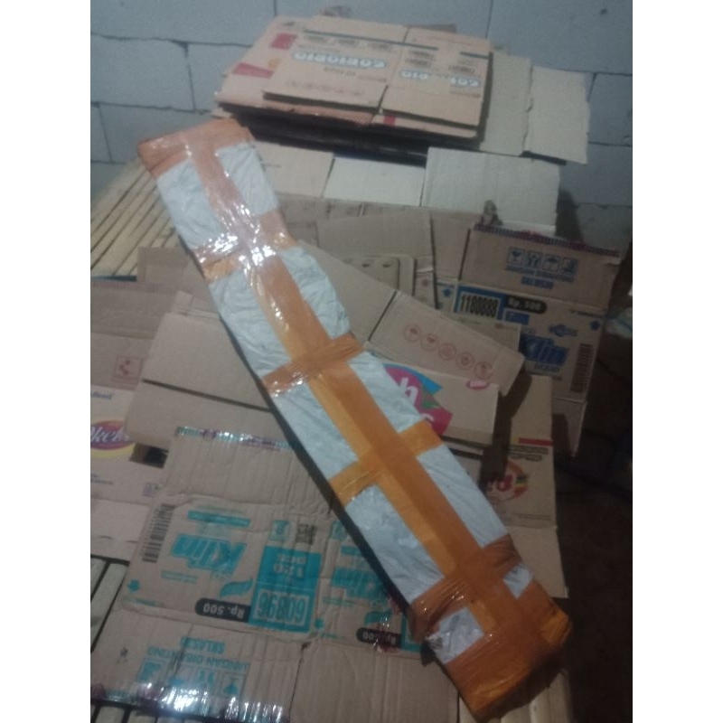 

Packing kardus plastik bahan (mentahan)