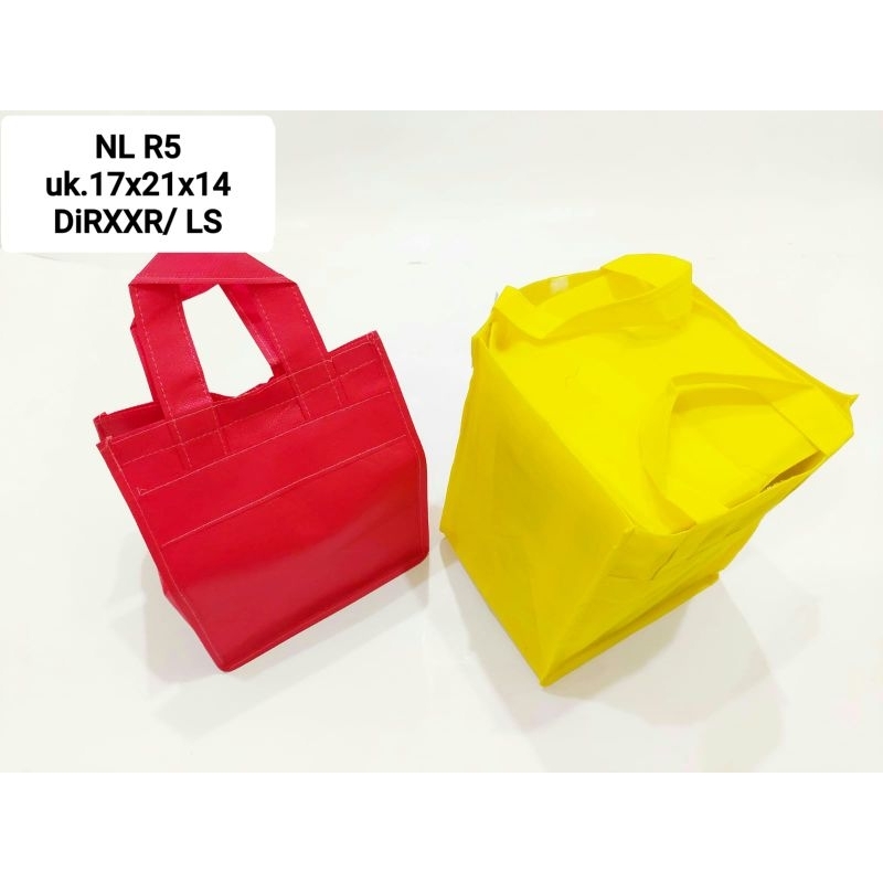 

tas sponbond jinjing polos kecil uk. 17x20x12(isi 5 pcs)