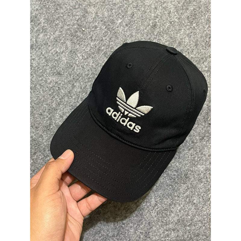topi adidas Trifoil