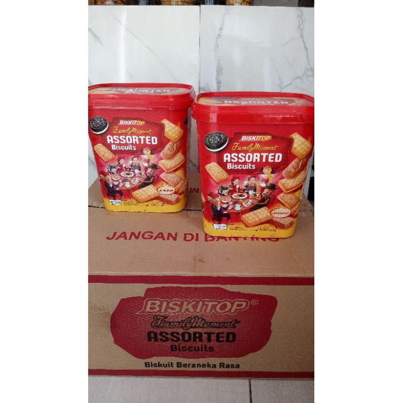 

Biskitop Assorted/biskuit campur family moment(pengambilan banyak bisa chat lewat shope)