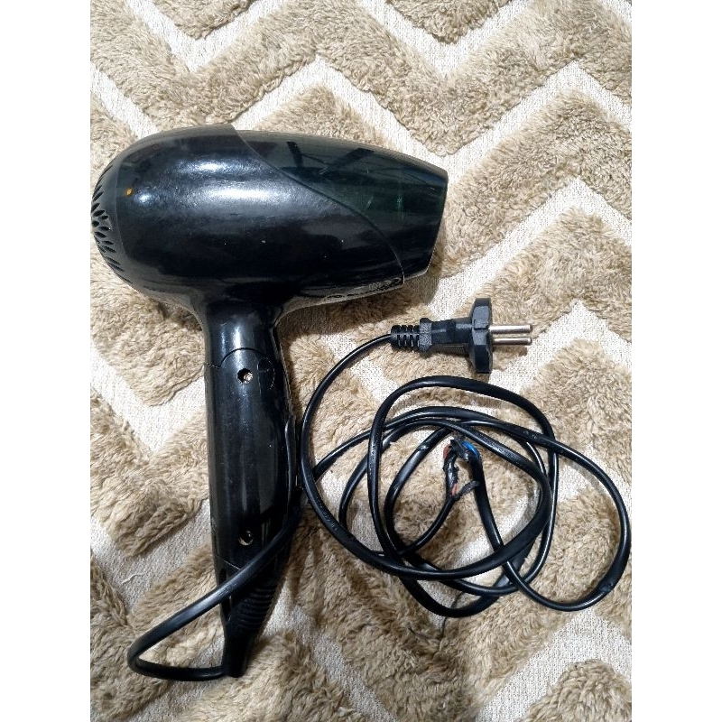 Phillips Kerashine hair dryer second