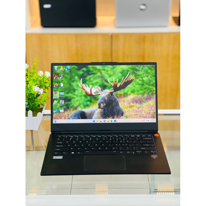 Laptop Aftershock core i7 gen 10 Ram24 gb ssd 256gb