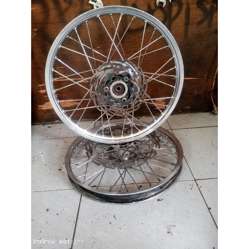 velg jari2 satria fu 150 TK RACING BRIGH JAPAN SILVER