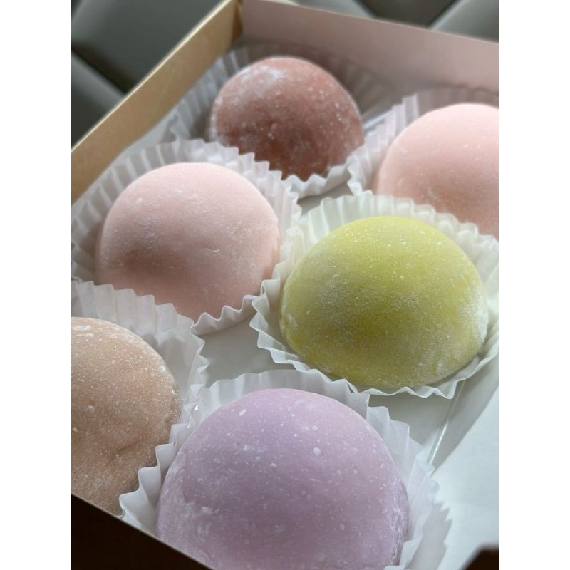 

MOCHI DAIFUKU, MOCHI ISI CREAM DAN BUAH ASLI