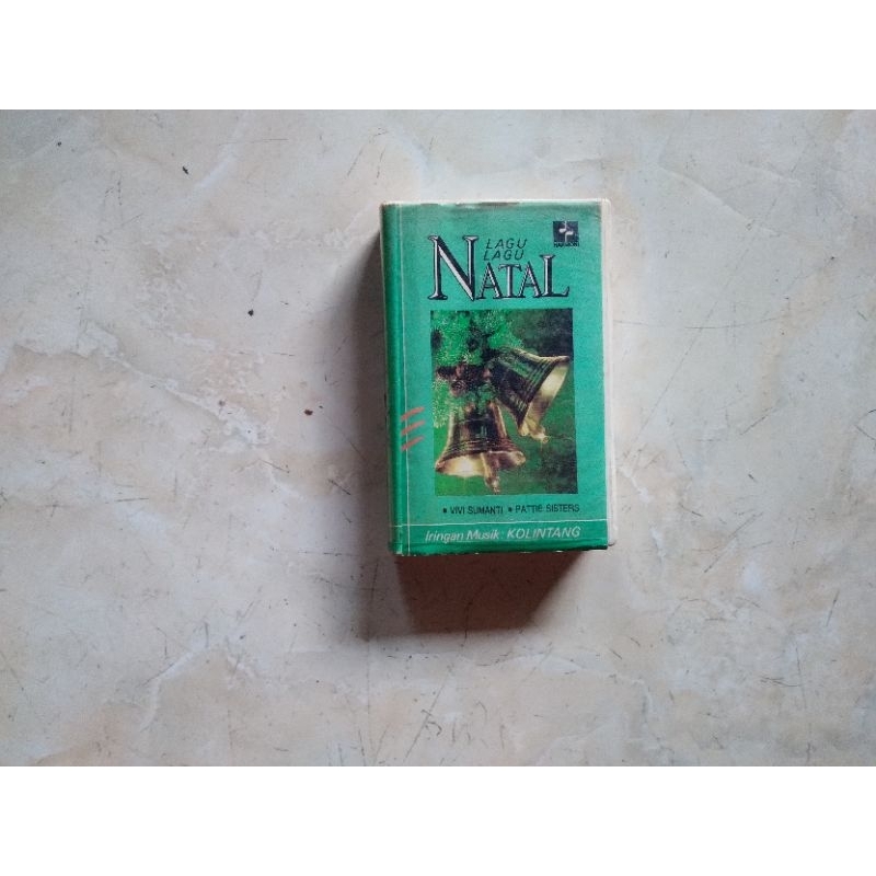 kaset pita lagu lagu natal