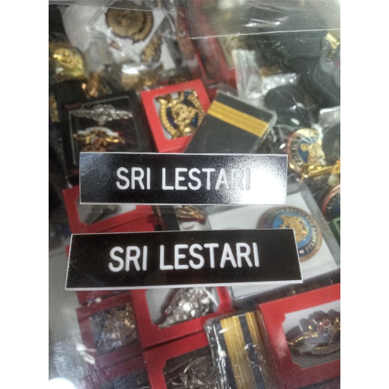 

nametag grafir viber acrilix