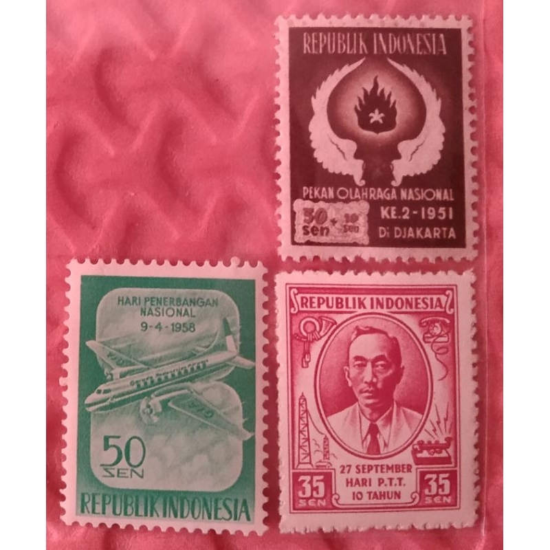 

Prangko Lawas Indonesia Tahun 50 an 3Keping