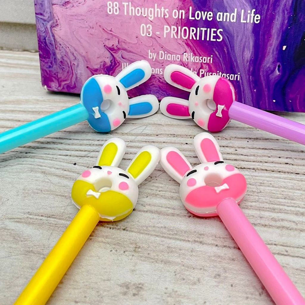 

Pulpen / Pena / Bolpoin / Pen Gel Tinta Warna Hitam Karakter Animal Hewan Kelinci Donat Lucu PG-1481 READY STOCK COD ATK Alat Tulis Kantor Hadiah Anak Souvenir Dewasa Lucu Unik