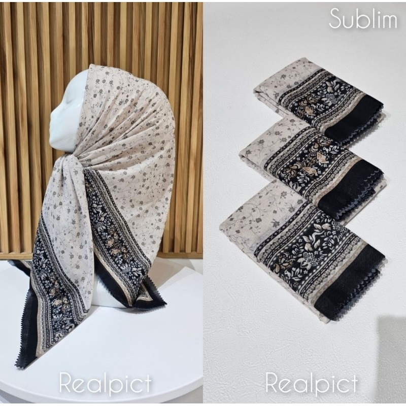 HIJAB SEGI EMPAT VOAL MOTIF LUSI PUTIH HITAM