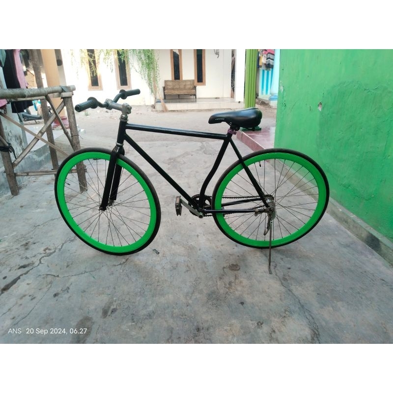 sepeda fixie siap 80% kondisi bekas siap pakai