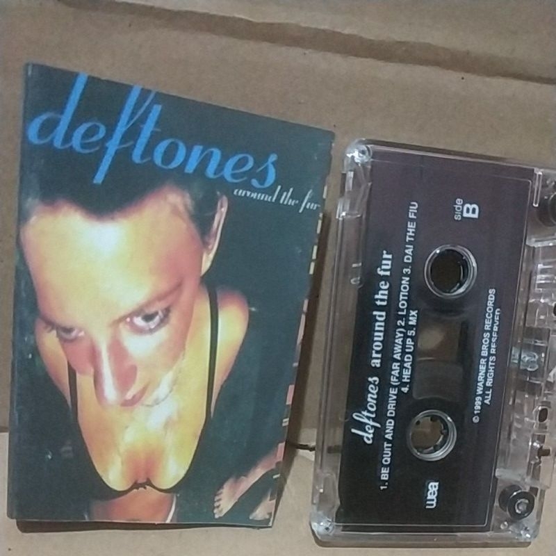 Kaset pita Deftones