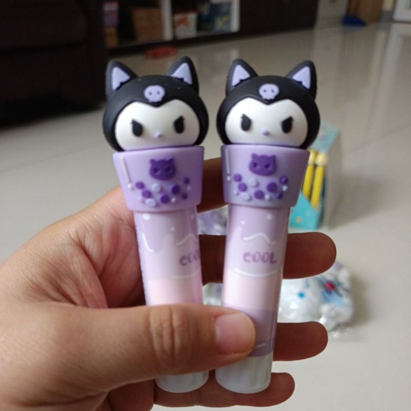 

lem glue stick tutup kepala sanrio boneka