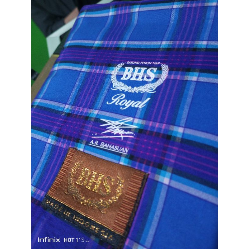 sarung BHS Royal Gold Spunsilk Second