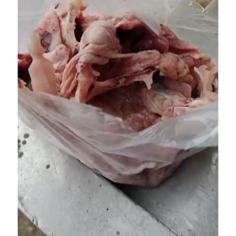 

Tulang Ayam Rp.7000-Rp.20.000 - Bekas Fillet Dada Masih Berdaging Sedikit, Dan Campur Kulit - Untuk Sop Kuah Bakso - Cincangan Ayam Fresh BUKAN FROZEN