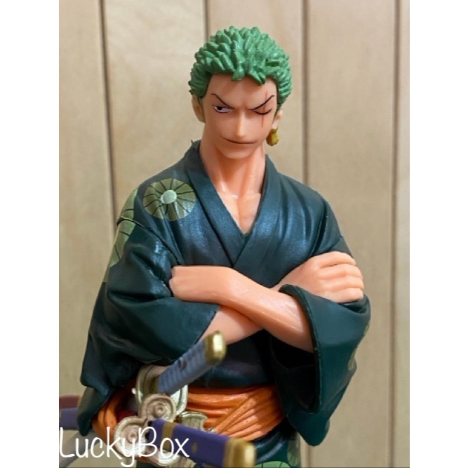 Action figure One Piece Zoro wano kimono