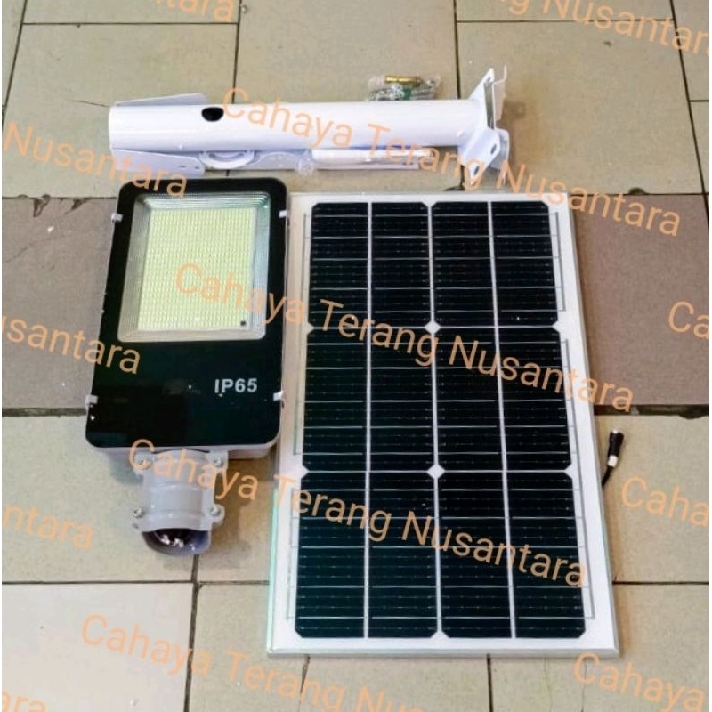 Lampu jalan tenaga surya 400 watt led lampu pju tenaga surya led 400 watt lampu jalan 400 watt led t