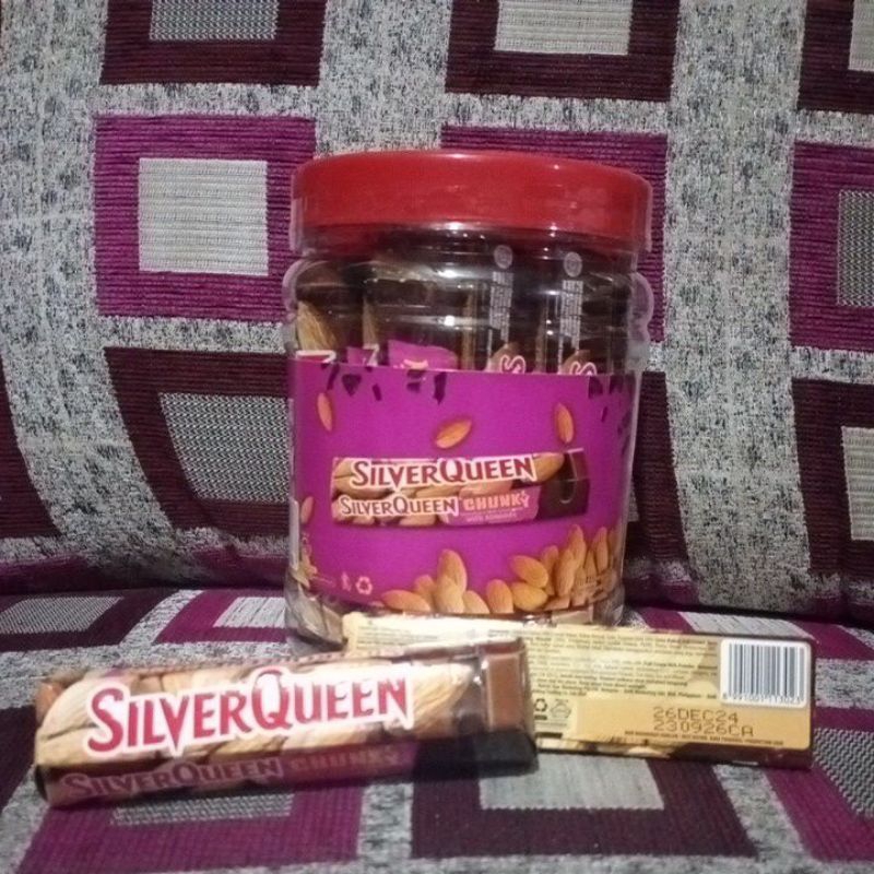 

coklat silverqueen chunky 30 gr isi 12 pcs