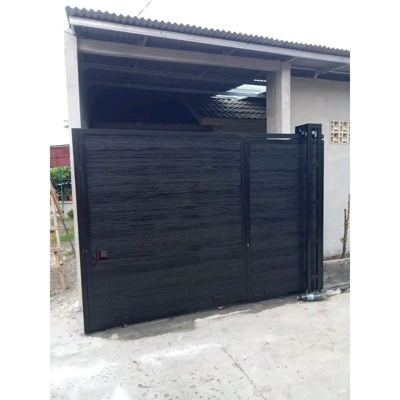 Pagar pintu besi holo galvanis motiv GRC serat kayu tahan air