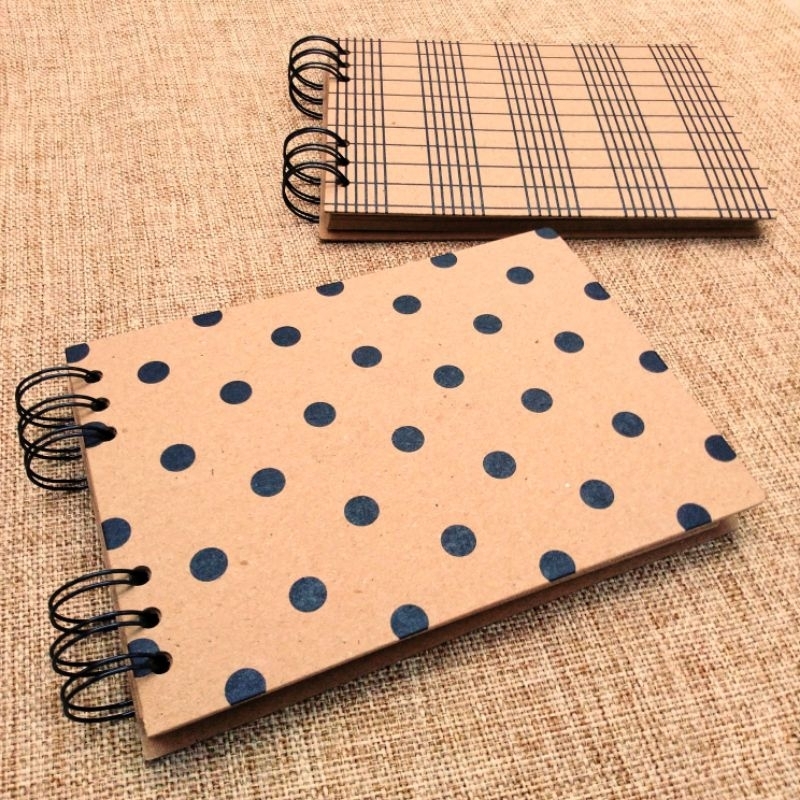 

Scrapbook Album DP051 - B6 Landscape 13cmx18cm cover (rounded corners) photo journal