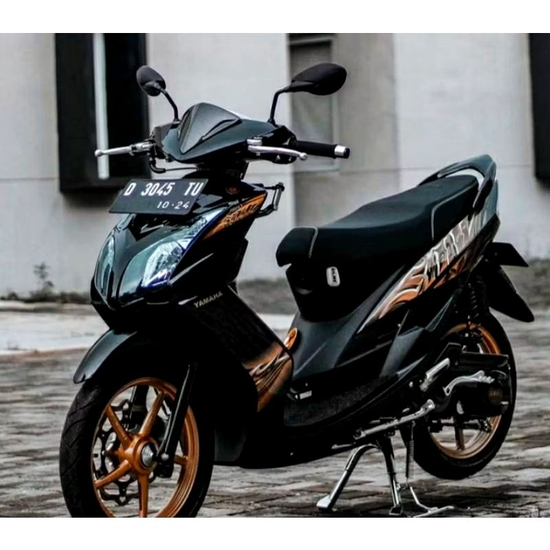 Striping lis sticker standar yamaha mio soul 2009 2010 hitam gold stiker mio soul hitam 2010