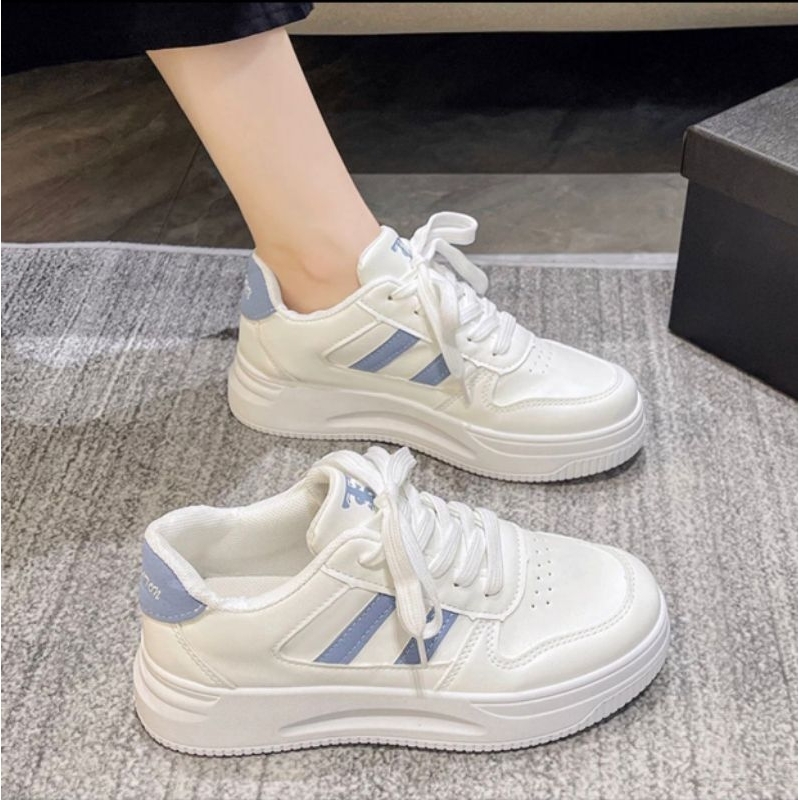 Sepatu Sneakers Wanita Casual Fashion Wanita Korea Sepatu Sneakers Tinggi Sneakers Putih Cewek Impor