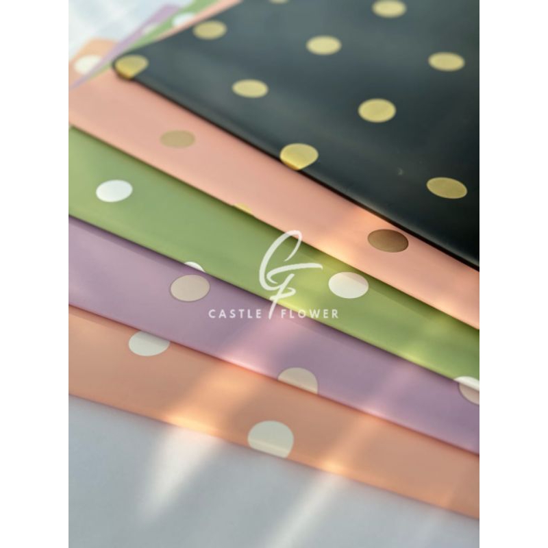

CELLOPHANE POLKADOT KERTAS BUKET BUNGA foto