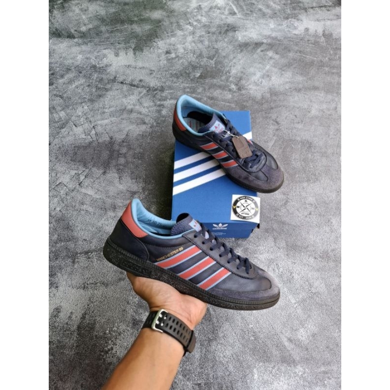 Adidas Manchester89 Spzll Used size 44 ⅔ 100% original