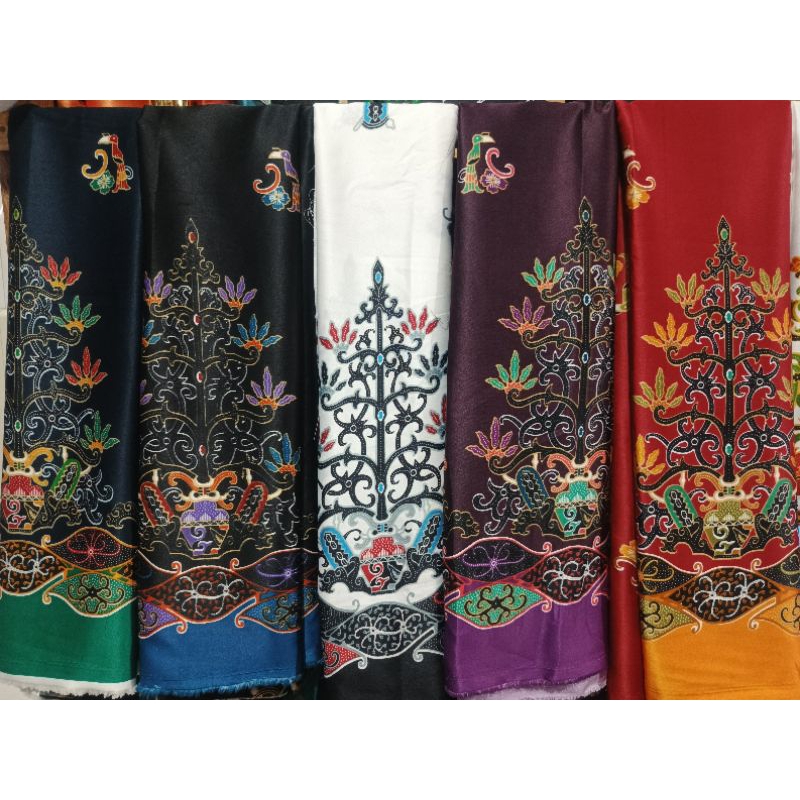 kain batik motif batang garing khas Kalimantan Tengah