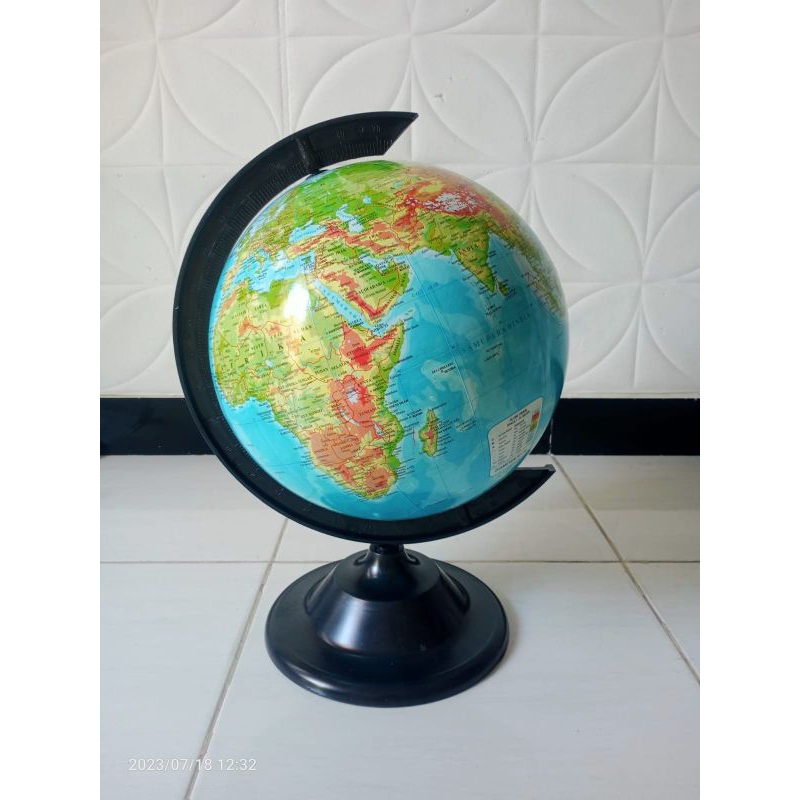 

Globe / Bola Dunia 30cm