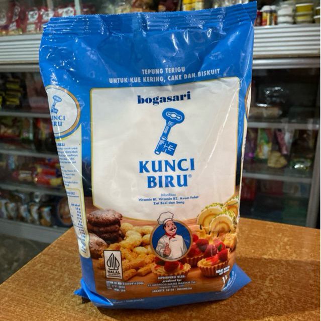 

TEPUNG TERIGU KUNCI BIRU 1kg