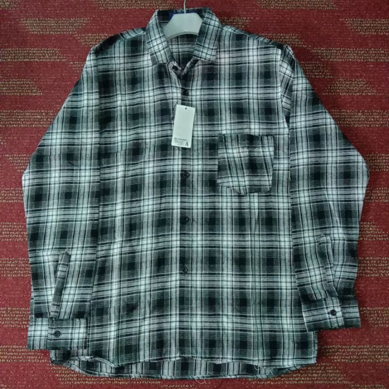 kemeja Ariel Noah kemeja size L