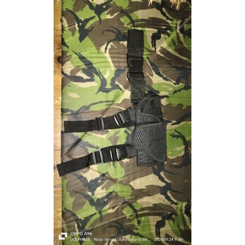 holster pistol pinggang