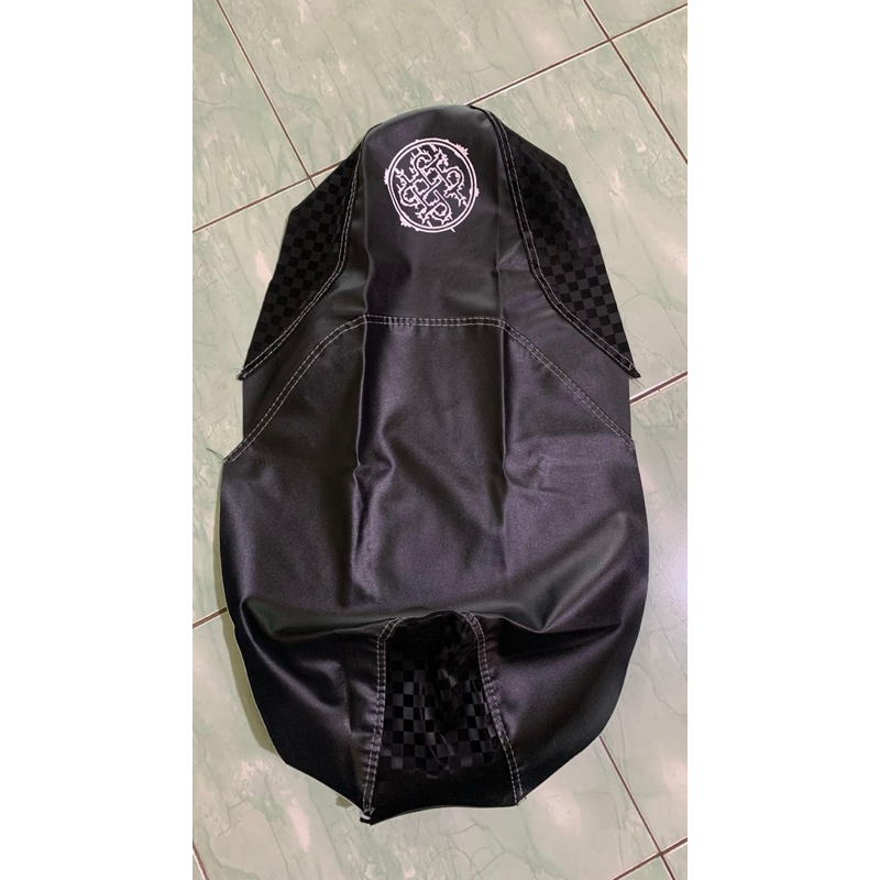 Sarung Jok Arvi x Carbon