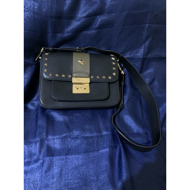 Tas PL MK Sloan Editor Studded shoulder leather bag. Size 23 x 16,5.