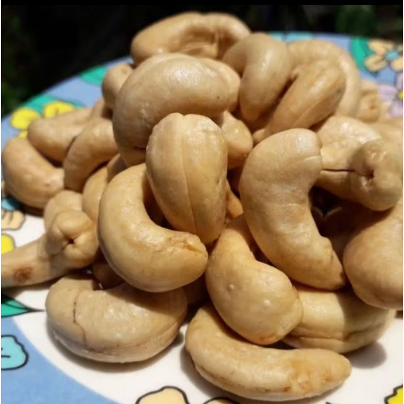 

kacang mede original - toples ukuran 500 gram