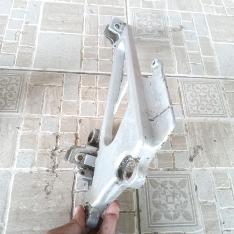 footstep postep belakang kanan  honda tiger lama tiger lawas ori
