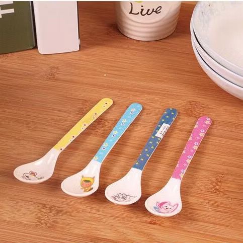 [ WARNA MOTIF RANDOM ] - SENDOK MELAMIN / SENDOK MAKAN ANAK KARATER / SENDOK MAKAN